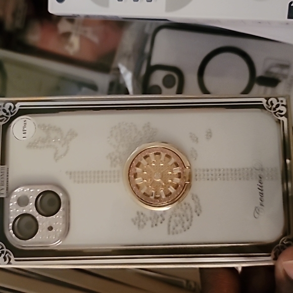 IPhone case - Picture 8 of 8